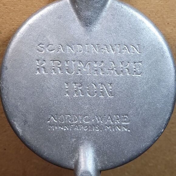 Vintage Nordicware Scandanavian Krumkake Iron - Picture 2 of 6
